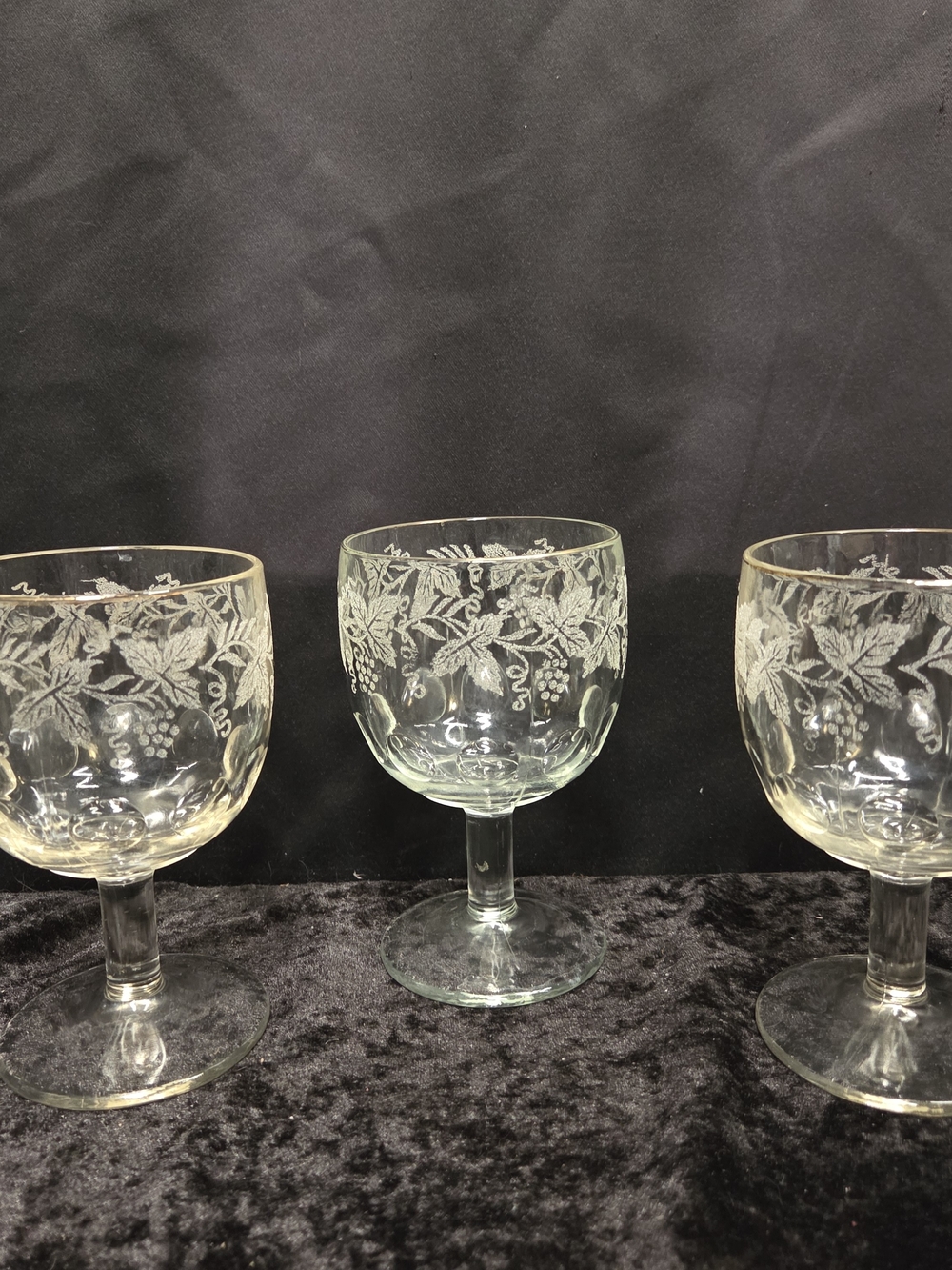 Set of 3 Vintage Bartlett Collins Grape Leaf Etched Glass Goblet Gold Rim